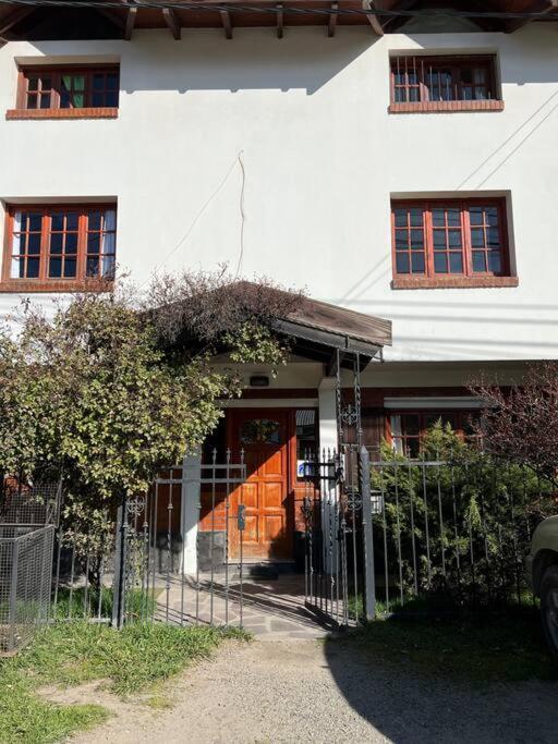 Departamentos Patagonia Calle Rivadavia El Bolsón المظهر الخارجي الصورة